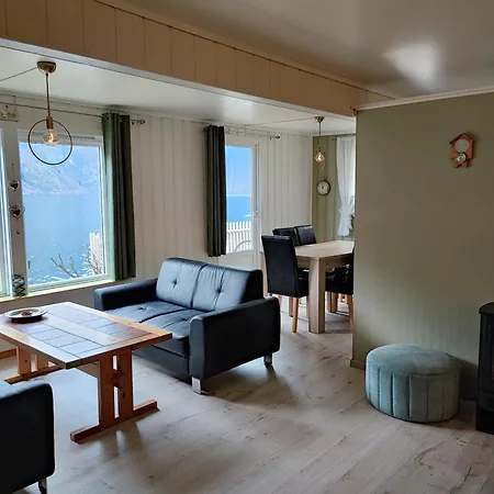 Visit 3* Undredal